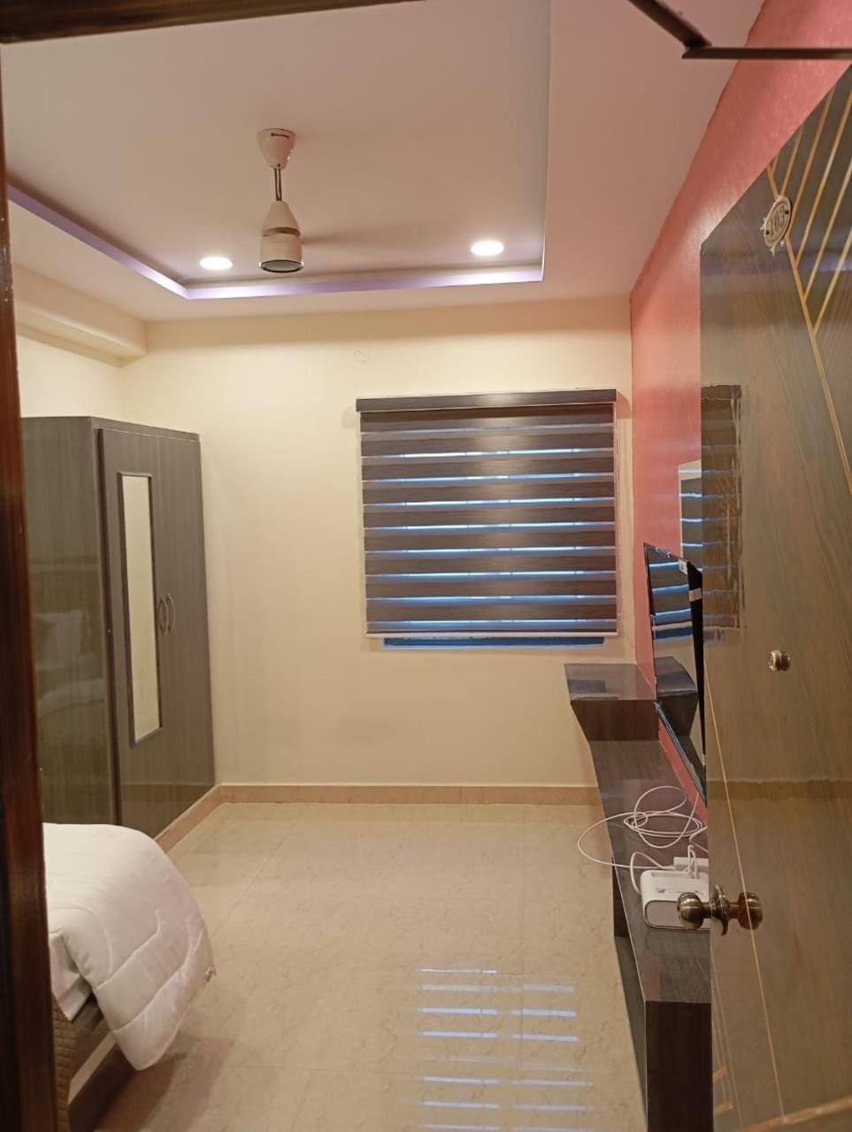 Aadya Inn New Luxury Hotel Tirupati Extérieur photo