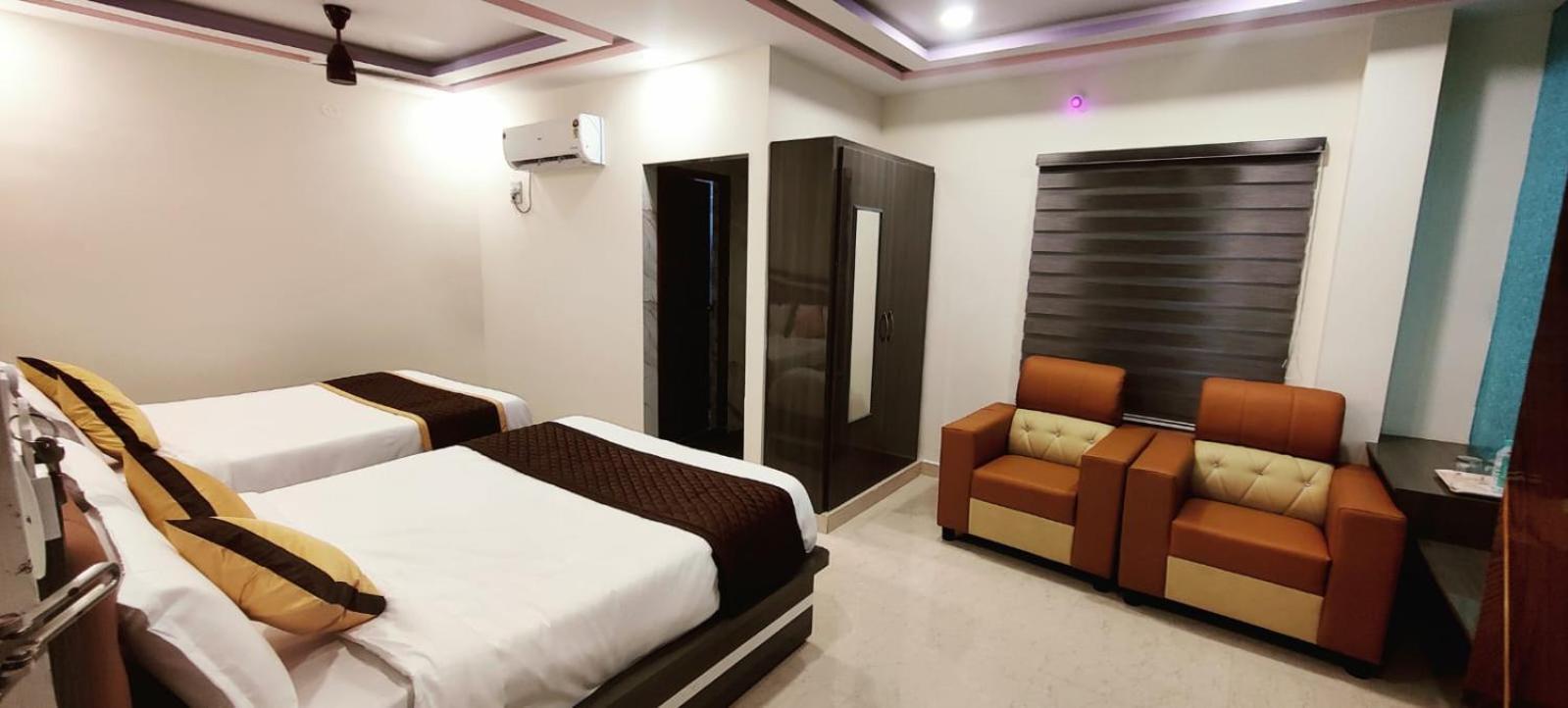 Aadya Inn New Luxury Hotel Tirupati Extérieur photo