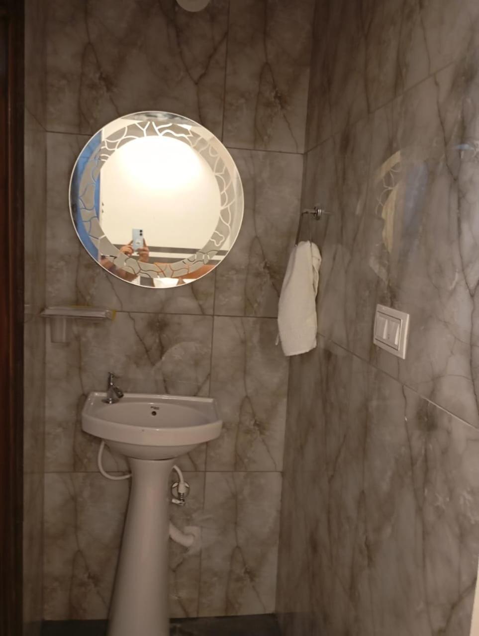 Aadya Inn New Luxury Hotel Tirupati Extérieur photo